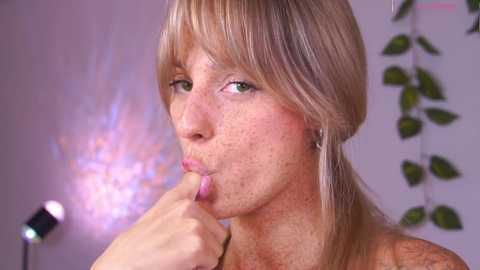 artease @ chaturbate on 20251004