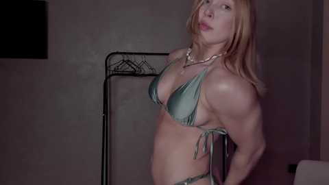 vanillalivitski @ chaturbate on 20251004