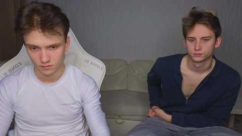 pupsenish @ chaturbate on 20251005