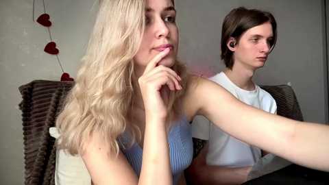 amandatalk @ chaturbate on 20251006