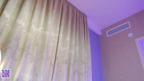 islandladies @ chaturbate on 20251006