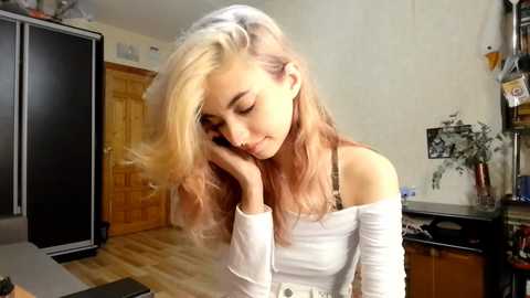 loisepadovano @ chaturbate on 20251007