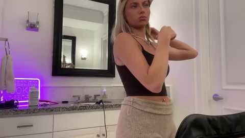 summerclarke2 @ chaturbate on 20251007