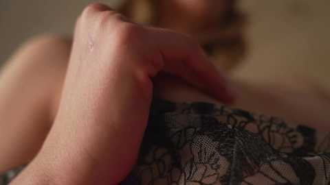 villanelle_l @ chaturbate on 20251007