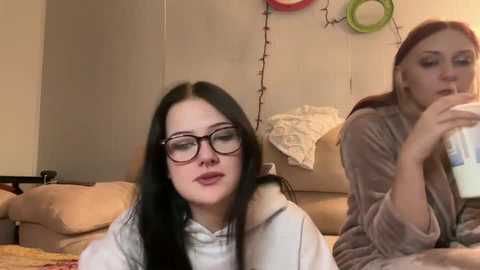 abs7719 @ chaturbate on 20251008