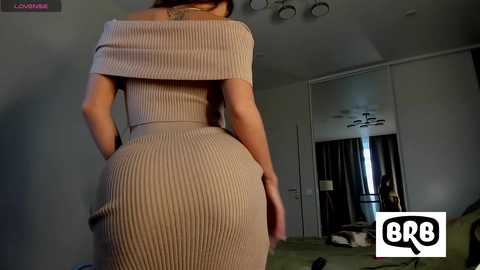 xxx_leila @ chaturbate on 20251008