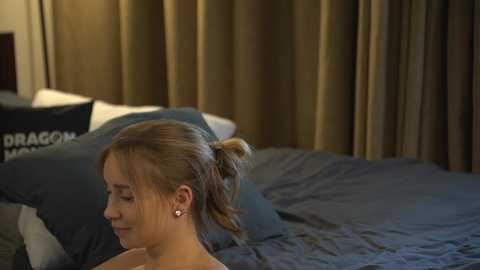 2girls_1dream @ chaturbate on 20251009