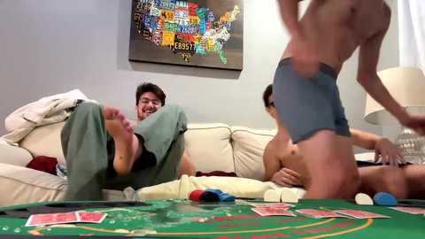 college_packing_8 @ chaturbate on 20251009