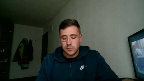 elnamelezz @ chaturbate on 20251009