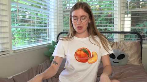 emma_ruby @ chaturbate on 20251009