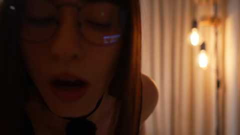 emyii @ chaturbate on 20251009