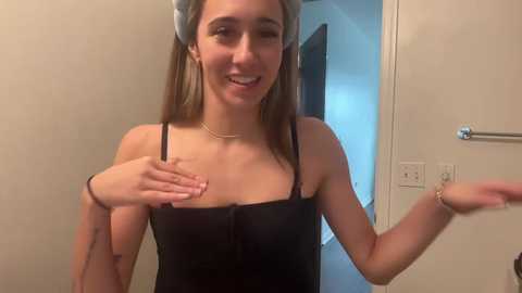 graceyrose @ chaturbate on 20251009