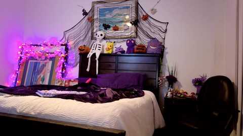 littledeathtrap @ chaturbate on 20251009