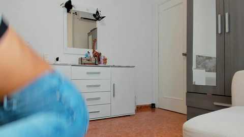 anisialuna_ @ chaturbate on 20251010