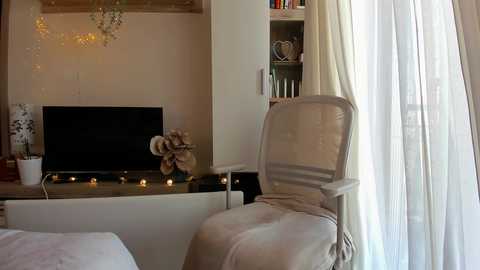 bestgirl_ofthe_neighborhood @ chaturbate on 20251010