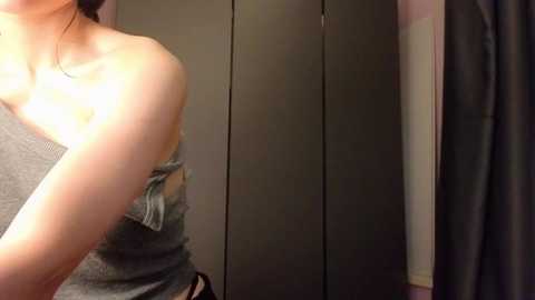 pamilarakestraw @ chaturbate on 20251010