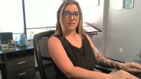 tattedlasirena @ chaturbate on 20251010