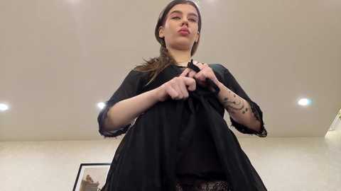 jenie_fire @ chaturbate on 20251011