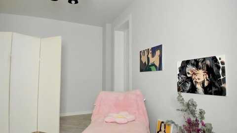 red_mok @ chaturbate on 20251011