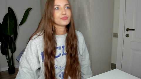 xxx_leila @ chaturbate on 20251011