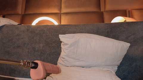 angelinepossy @ chaturbate on 20251012