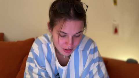 di_n_alex @ chaturbate on 20251012