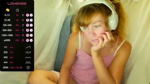 its_lily @ chaturbate on 20251012