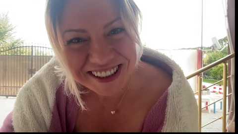 kiradivine @ chaturbate on 20251012