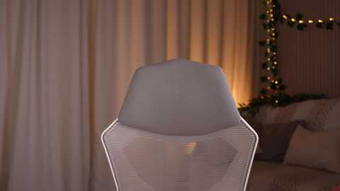 little_poetry @ chaturbate on 20251012