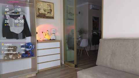 love_peace_here @ chaturbate on 20251012