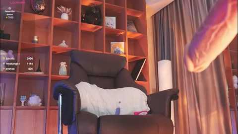 seduza_hyun @ chaturbate on 20251012