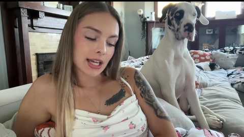 andreaelizabethxo @ chaturbate on 20251013