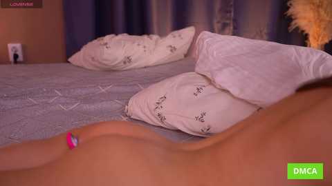 annuetta @ chaturbate on 20251013