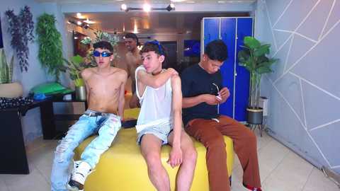 boschcz @ chaturbate on 20251013