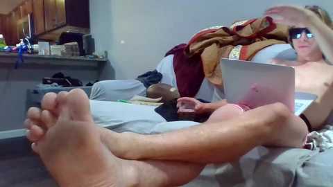 drake__wolf @ chaturbate on 20251013