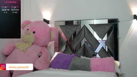 emma_jamess @ chaturbate on 20251013