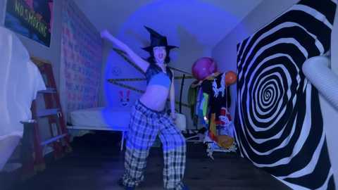 hexivu @ chaturbate on 20251013