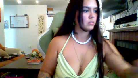 xova_fficial @ chaturbate on 20251013