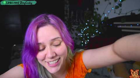 ziny_cosky @ chaturbate on 20251013