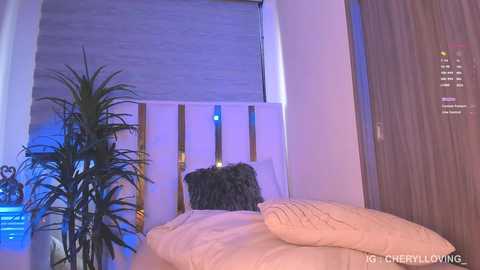 cherylloving_ @ chaturbate on 20251014