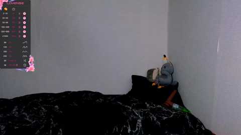 demmi_foxy @ chaturbate on 20251014