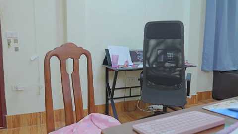 ellcrys @ chaturbate on 20251014