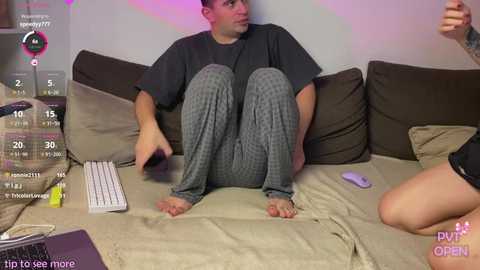 hako_emm @ chaturbate on 20251014