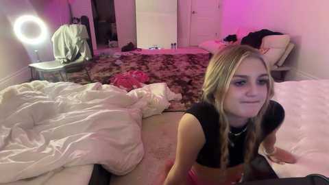 alyssastonee @ chaturbate on 20251015