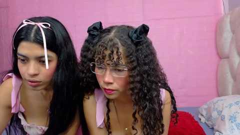 petitestrawberry18 @ chaturbate on 20251015