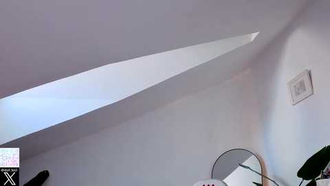 doll_lesli @ chaturbate on 20251016