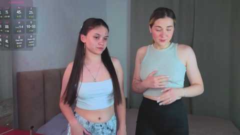 emilyhewell @ chaturbate on 20251016