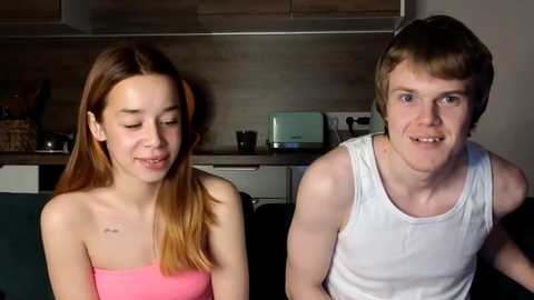 holdonbitch @ chaturbate on 20251016