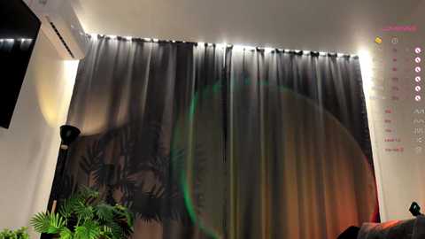 loney__tunes @ chaturbate on 20251016