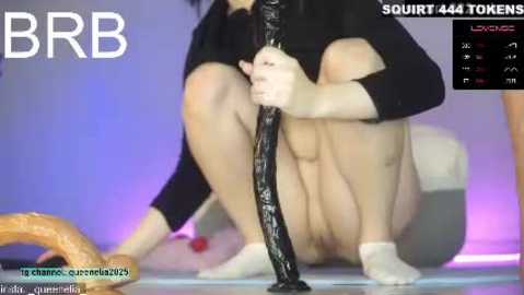 queeneliaa_ @ chaturbate on 20251016